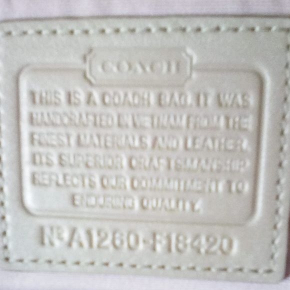 Short Strapped - OFFICIAL COACH - Purse - Picture 2 of 8